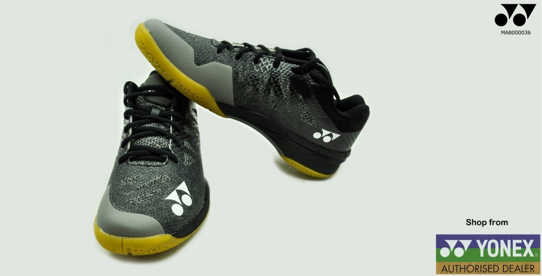 yonex power cushion aerus 3r